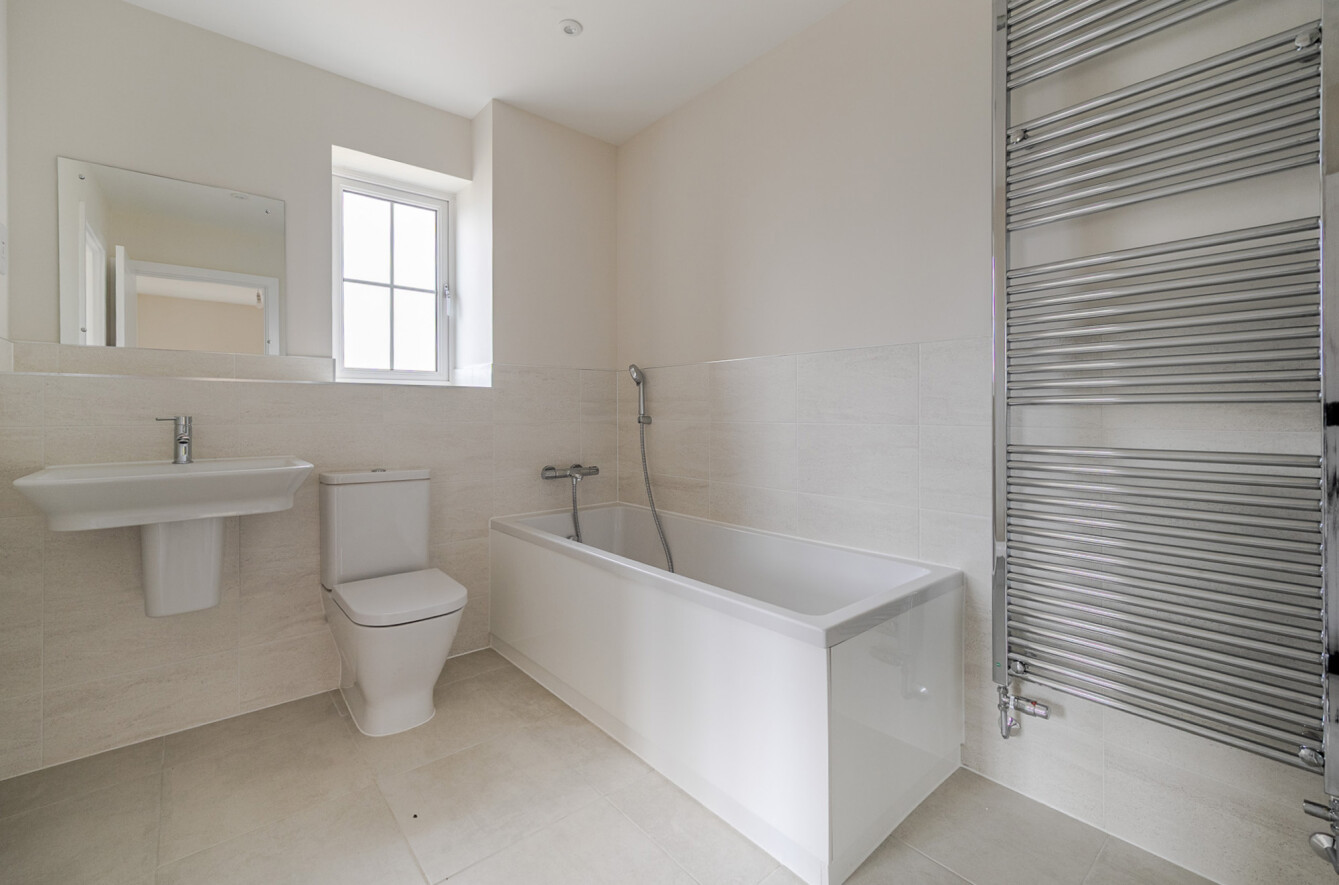 Plot 41 Bathroom