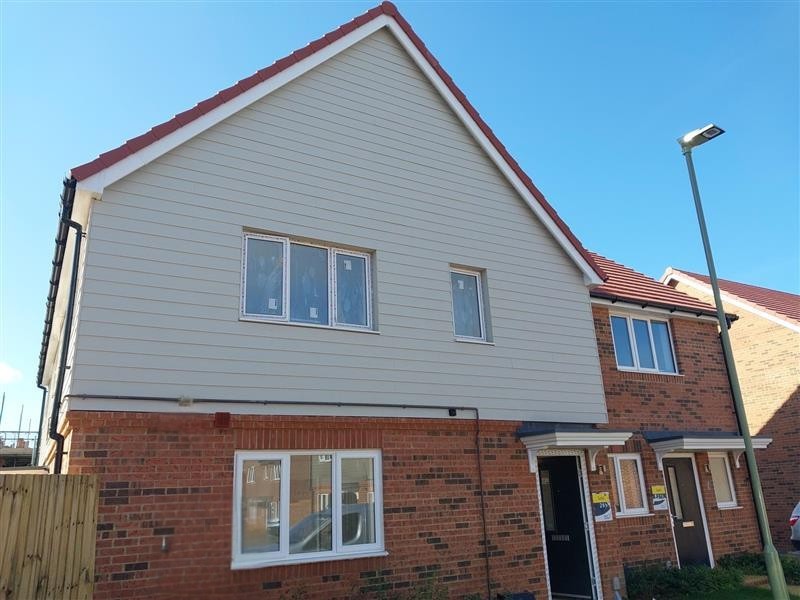 2 Bedroom Maisonette external