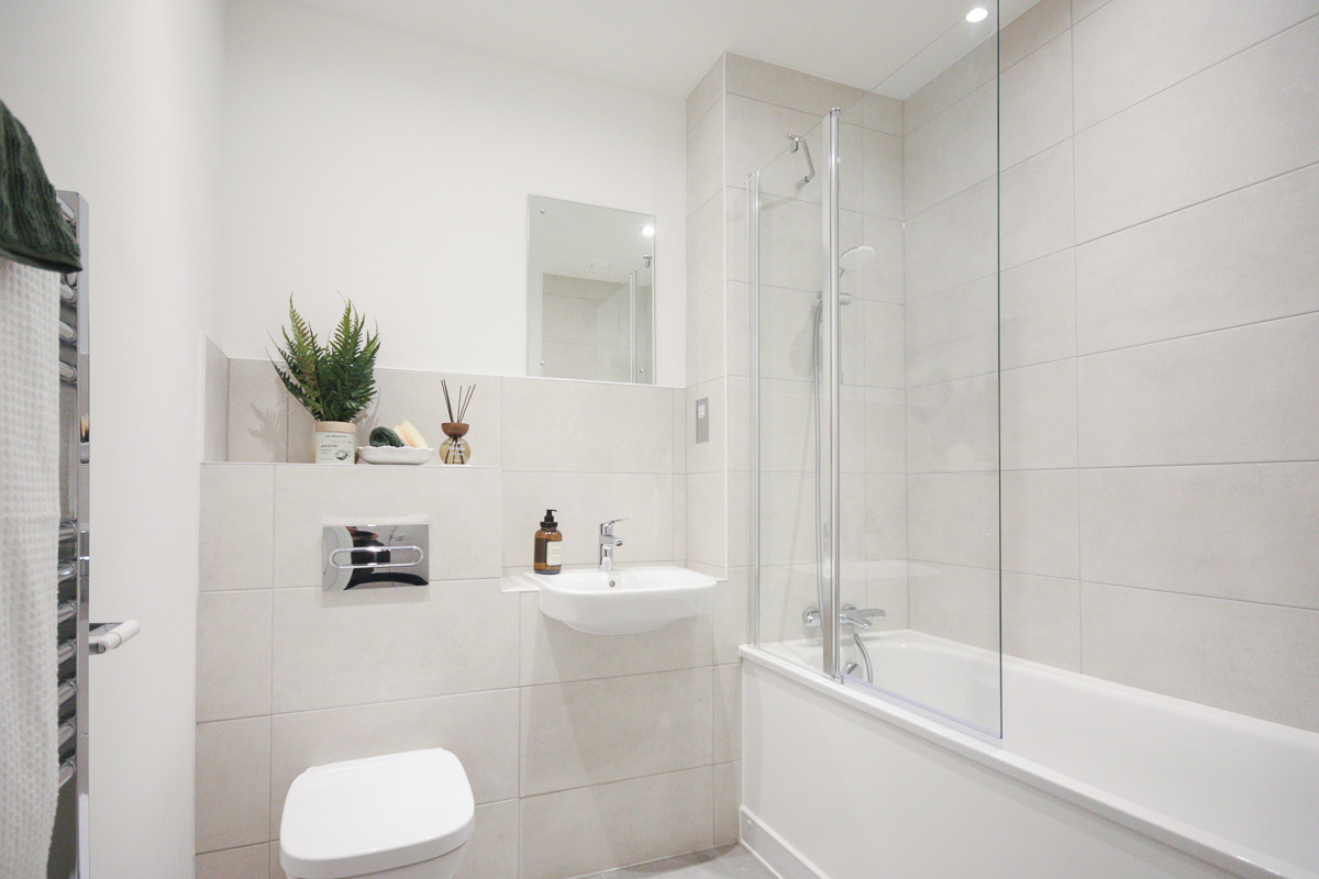 Photo of 1 Bedroom Show home bathroom