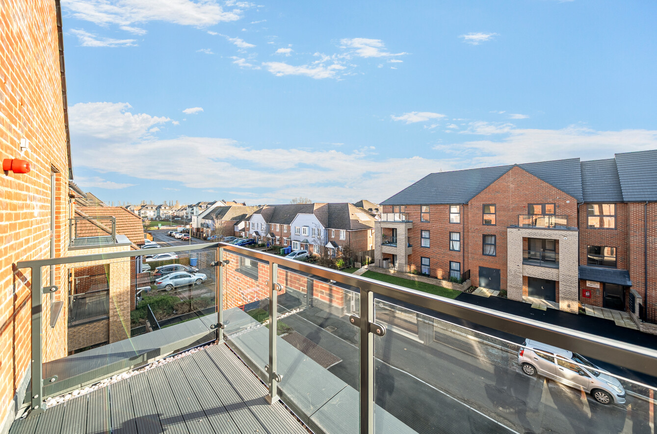 Photo of a 1 bedroom apartment balcony at The Orchards