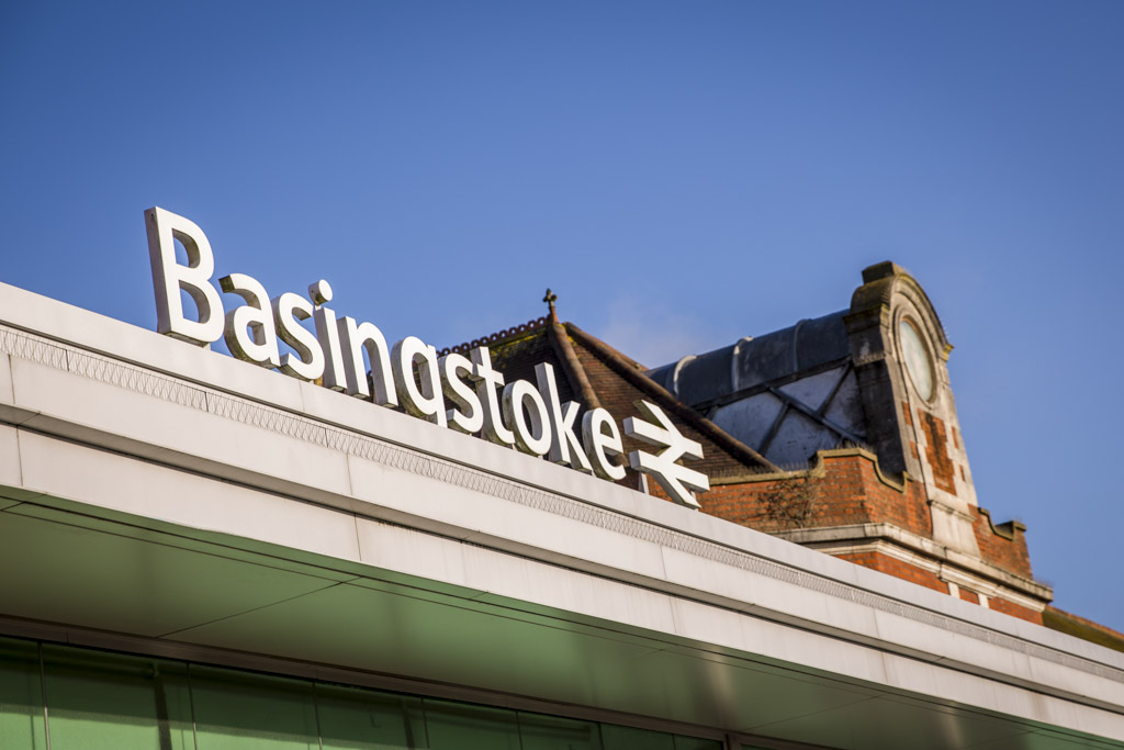 Basingstoke Railway station